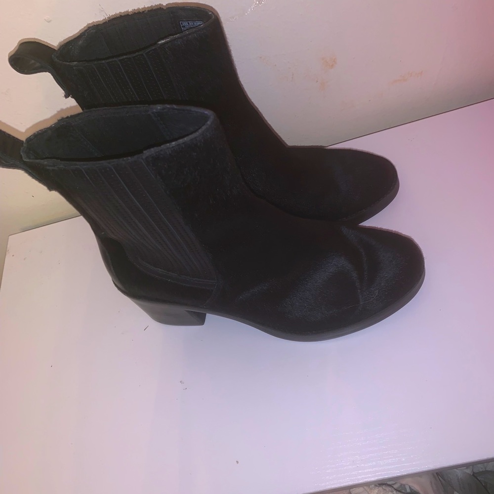 Uggs boots cow fur never worn too small!!